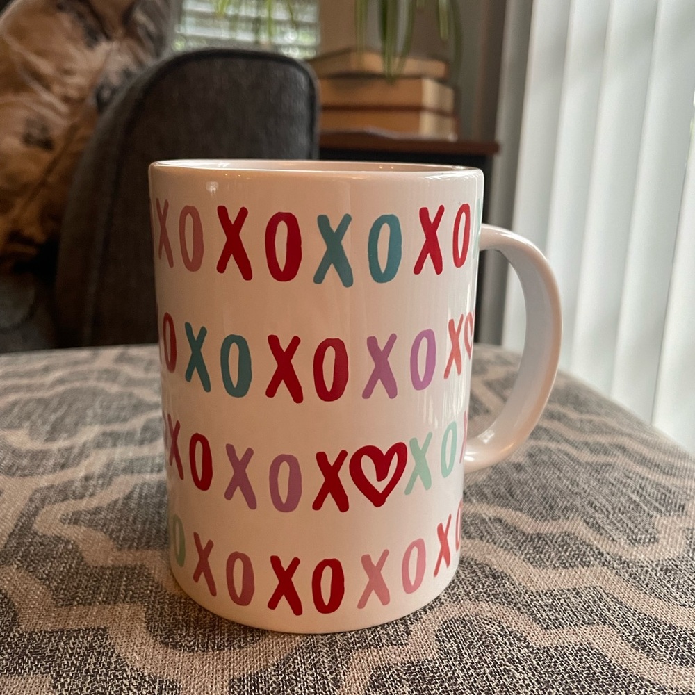 {Momentum Brands} XOXO Coffee Mug